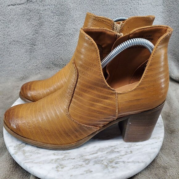 Naughty Monkey Shoes Womens Size 10 Brown Leather Cow Aniline Ankle Boots - Picture 1 of 10